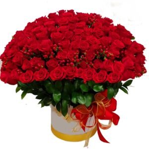 Luxurious Beautiful Bouquet Of 100 Red Roses