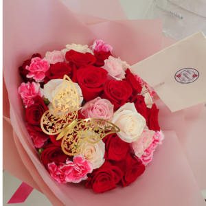 Pink And Red Roses Flower Bouquet