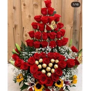 Red Roses Heart With Chocolates